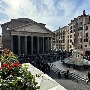 pantheon-balcony-morgana-suite.it-romehotels.com/